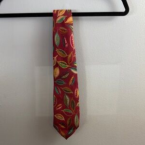 Ermenegildo Zegna Red Leaf Pattern Tie